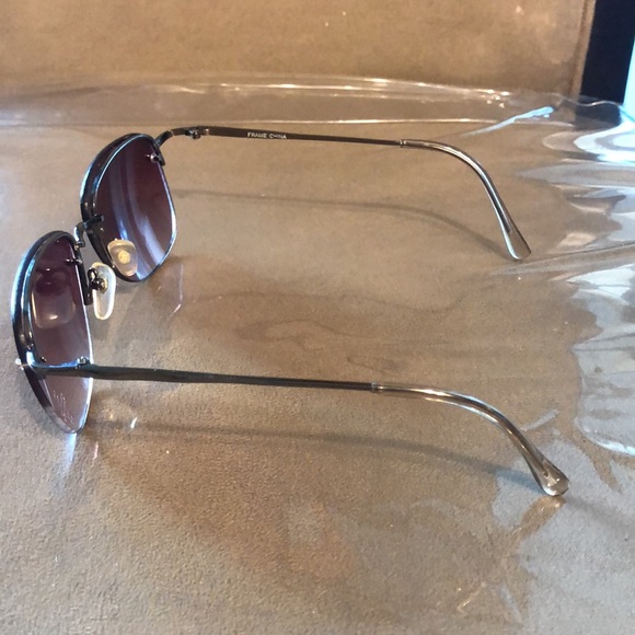 Rhinestone Cross Metal Frame Sunglasses - Picture 5 of 8